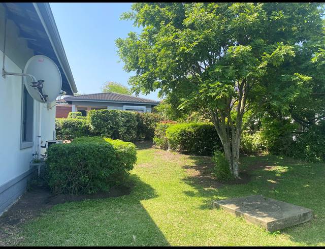 2 BEDROOM TOWNHOUSE TO LET IN PALM LAKES ESTATE